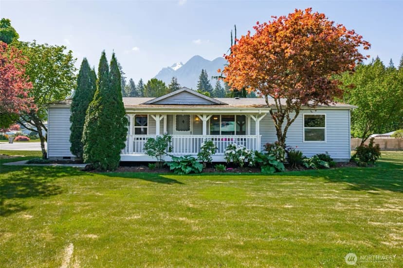 Property photo for 459 Commercial Avenue, Darrington