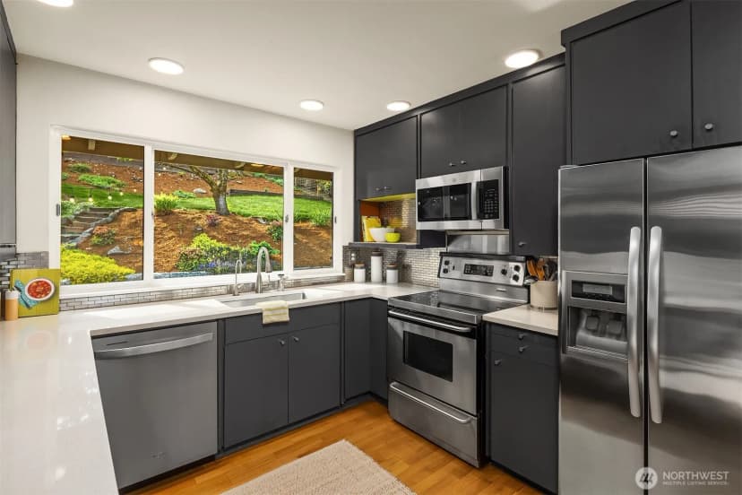 Property photo for 7231 91st Place Se, Mercer Island photo 7