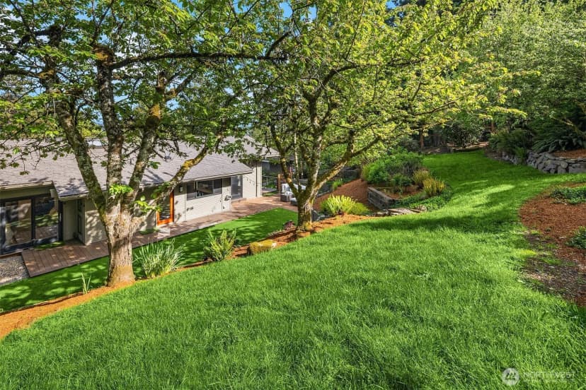 Property photo for 7231 91st Place Se, Mercer Island photo 25
