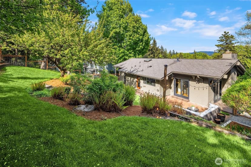 Property photo for 7231 91st Place Se, Mercer Island photo 24