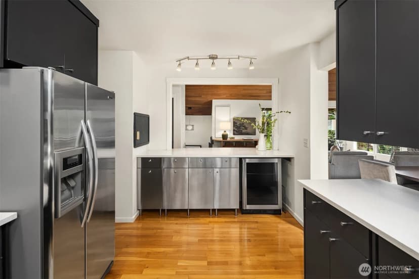 Property photo for 7231 91st Place Se, Mercer Island photo 9