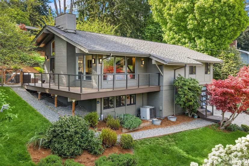 Property photo for 7231 91st Place Se, Mercer Island photo 2