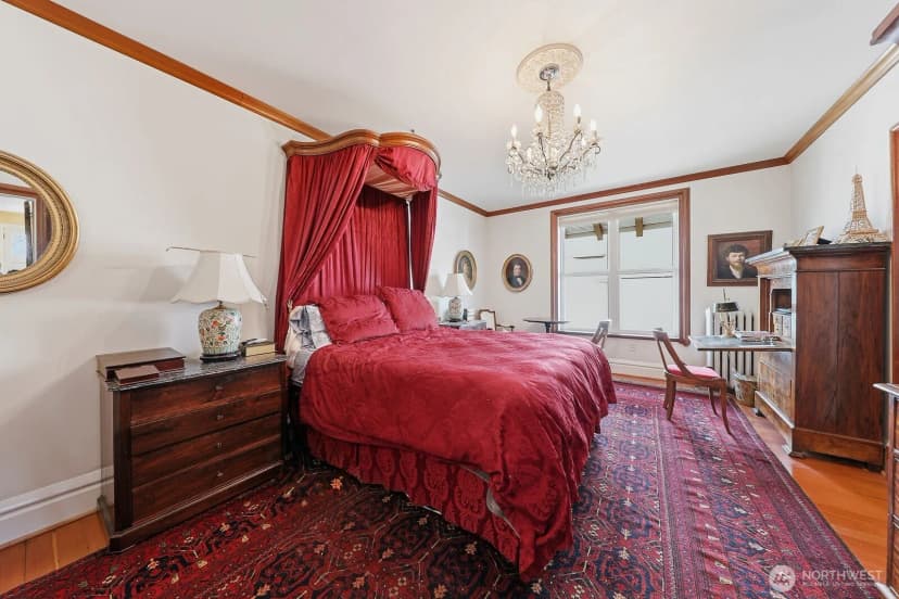 Property photo for 211 14th Avenue E, Seattle photo 13
