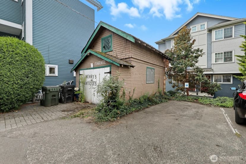 Property photo for 211 14th Avenue E, Seattle photo 27