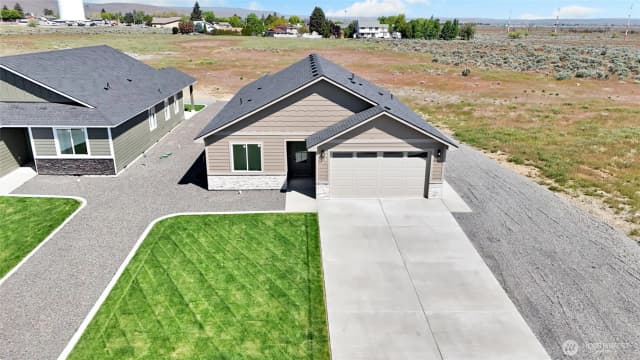Property photo for 11 Parkside Loop Se, Ephrata