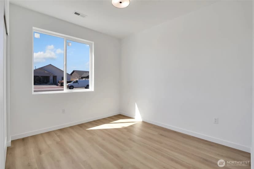 Property photo for 11 Parkside Loop Se, Ephrata photo 31