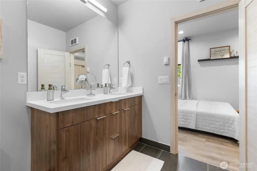 Property photo for 814 Nw 54th Street #a, Seattle photo 16