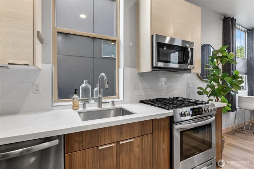 Property photo for 814 Nw 54th Street #a, Seattle photo 11