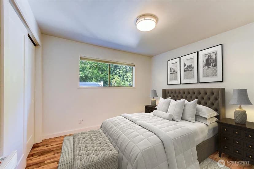Property photo for 1010 Main Street, Edmonds photo 15