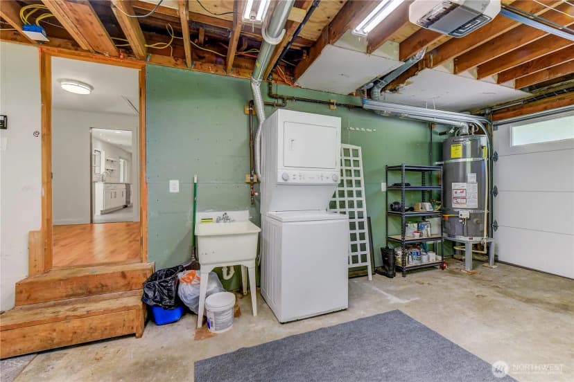 Property photo for 1010 Main Street, Edmonds photo 16