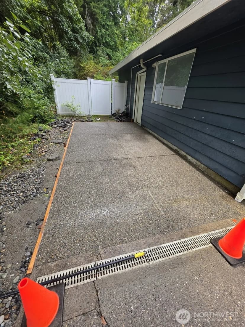 Property photo for 1010 Main Street, Edmonds photo 21