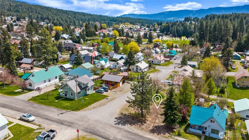 Property photo for 4 Xx W Alaska Avenue, Roslyn photo 15