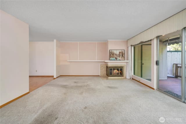 Property photo for 10430 Gravelly Lake Drive Sw, Lakewood photo 3
