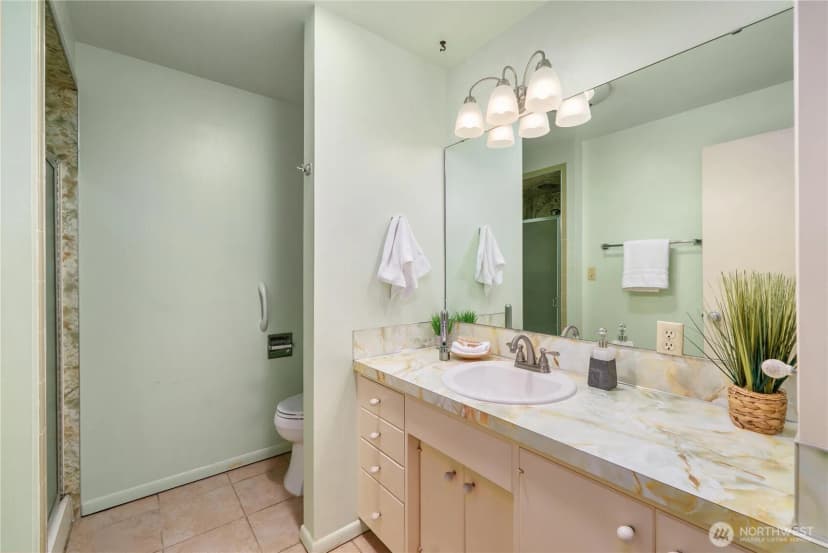 Property photo for 10430 Gravelly Lake Drive Sw, Lakewood photo 18