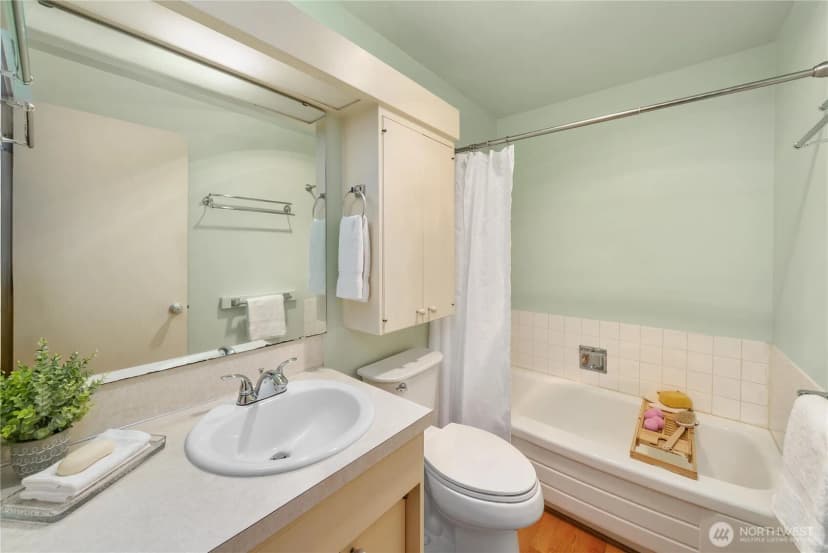 Property photo for 10430 Gravelly Lake Drive Sw, Lakewood photo 14