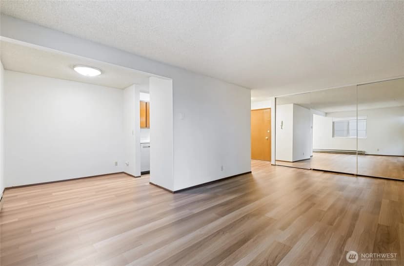 Property photo for 2318 Yale Avenue E, Seattle photo 16