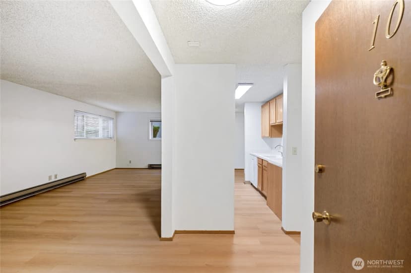 Property photo for 2318 Yale Avenue E, Seattle photo 6