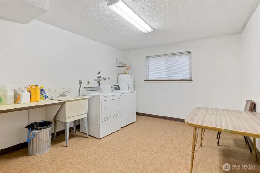 Property photo for 2318 Yale Avenue E, Seattle photo 19