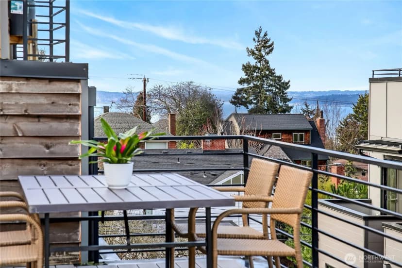 Property photo for 6543 35th Avenue Sw #b, Seattle photo 33