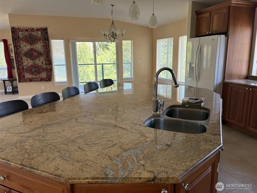 Property photo for 582 River Drive Sw, Quincy photo 16