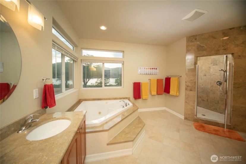 Property photo for 582 River Drive Sw, Quincy photo 32