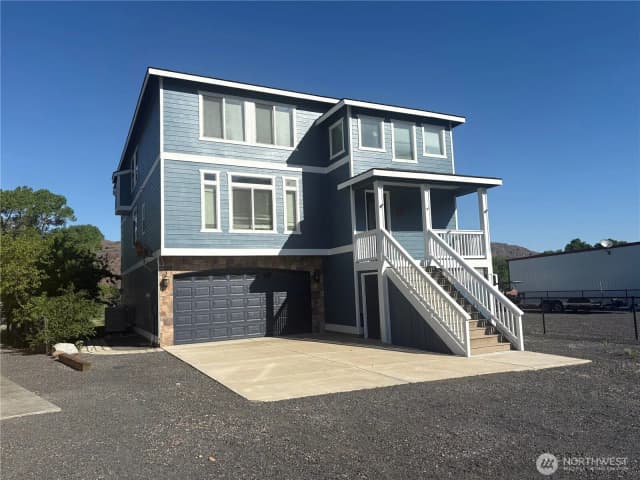 Property photo for 582 River Drive Sw, Quincy