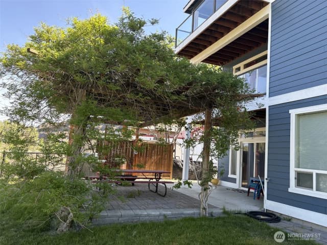 Property photo for 582 River Drive Sw, Quincy photo 3