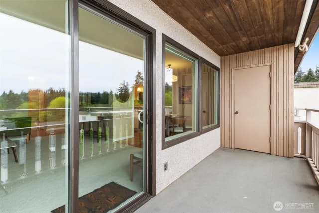 Property photo for 1110 5th Avenue S #402, Edmonds photo 5