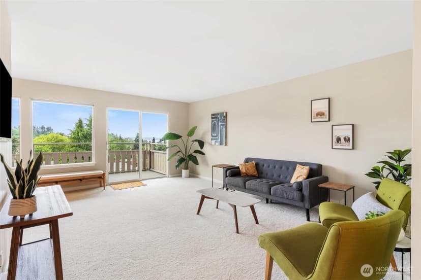 Property photo for 1110 5th Avenue S #402, Edmonds photo 6