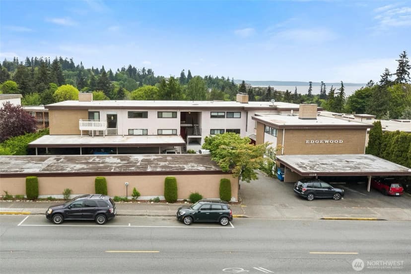 Property photo for 1110 5th Avenue S #402, Edmonds photo 23