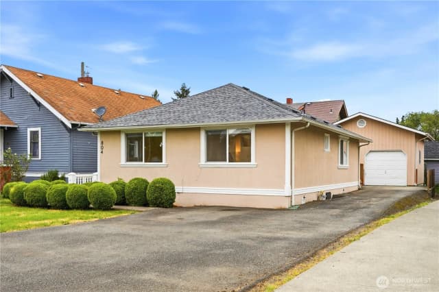 Property photo for 804 N 3rd Street, Renton