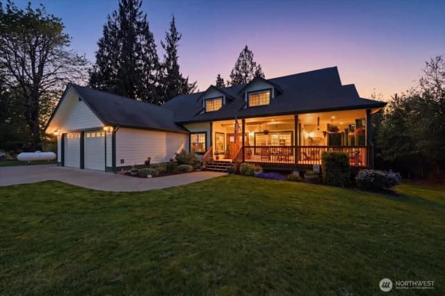 Property photo for 12811 Kapowsin Highlands Drive E, Graham photo 3