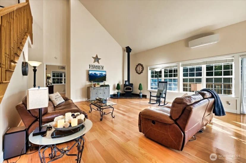 Property photo for 12811 Kapowsin Highlands Drive E, Graham photo 11