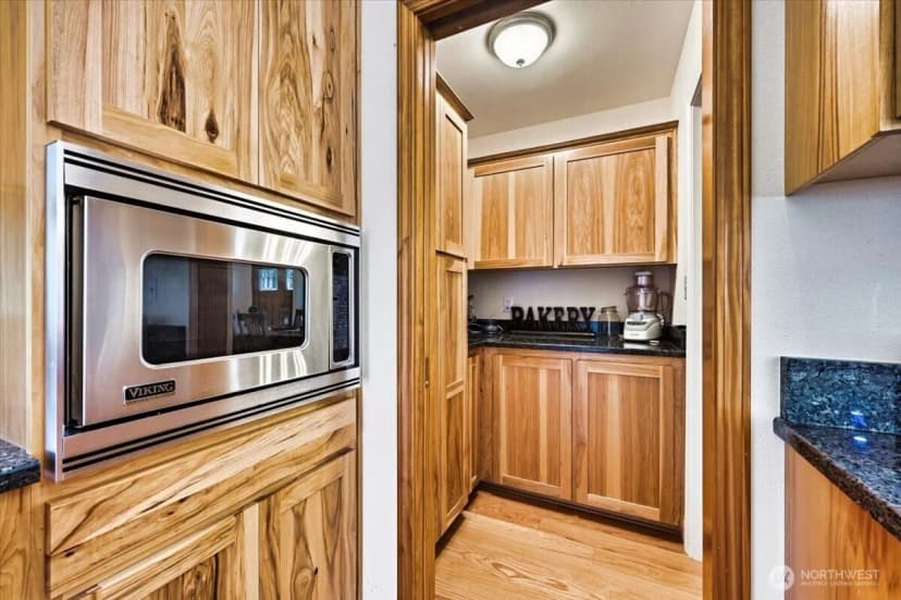 Property photo for 12811 Kapowsin Highlands Drive E, Graham photo 12