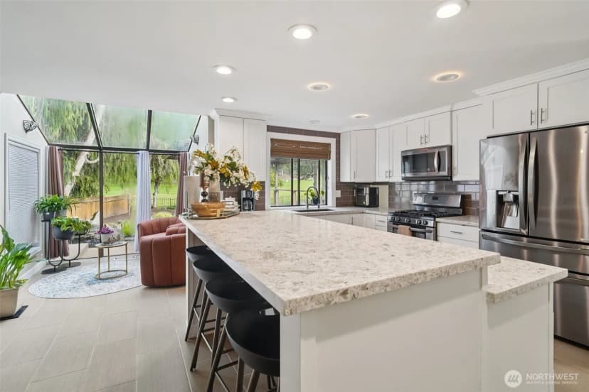 Property photo for 25114 Lake Wilderness Country Club Drive Se, Maple Valley photo 16