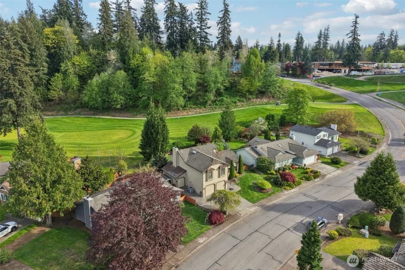 Property photo for 25114 Lake Wilderness Country Club Drive Se, Maple Valley photo 34