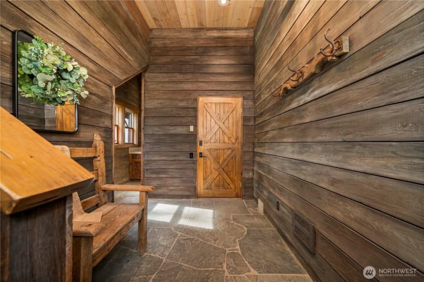Property photo for 3431 Teanaway Road, Cle Elum photo 8