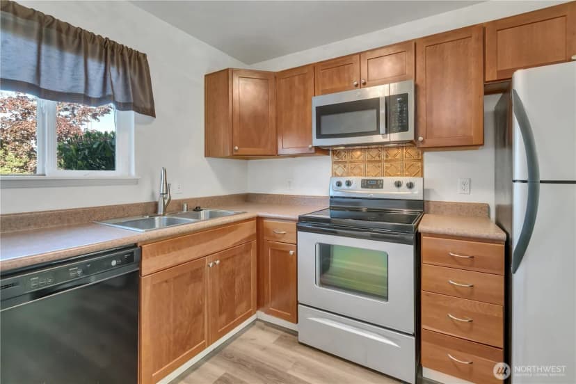 Property photo for 25426 106th Avenue Se #c4, Kent photo 11