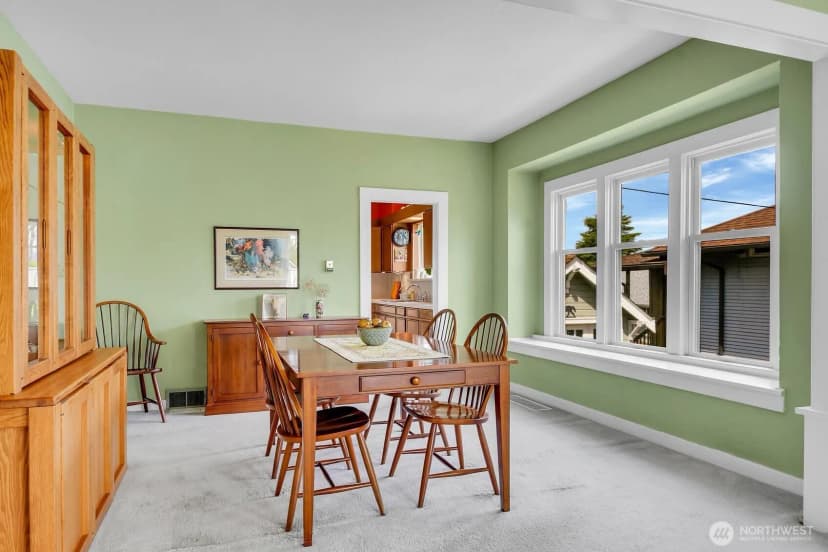 Property photo for 2719 Nob Hill Avenue N, Seattle photo 7