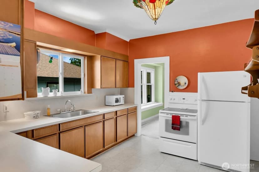 Property photo for 2719 Nob Hill Avenue N, Seattle photo 9
