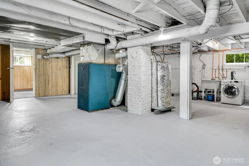 Property photo for 2719 Nob Hill Avenue N, Seattle photo 15