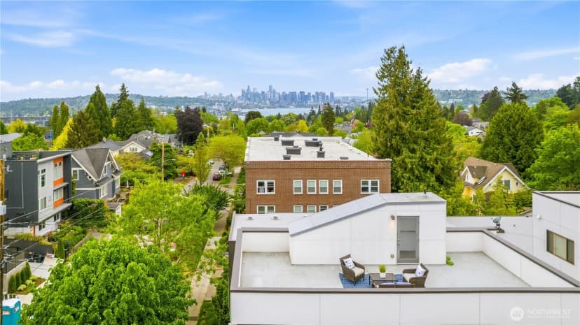 Property photo for 4419 B Corliss Avenue N, Seattle photo 24