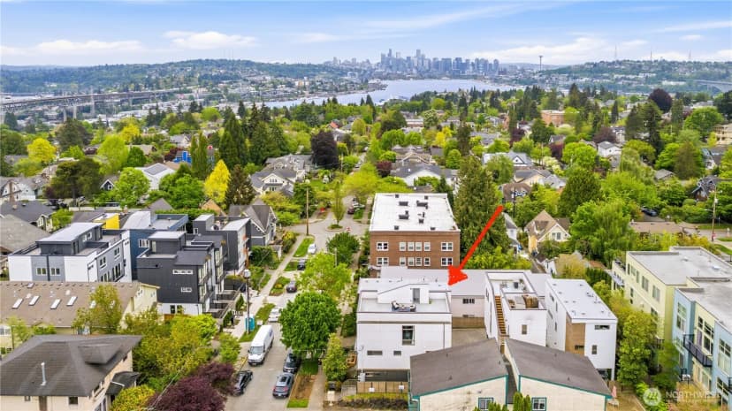 Property photo for 4419 B Corliss Avenue N, Seattle photo 27