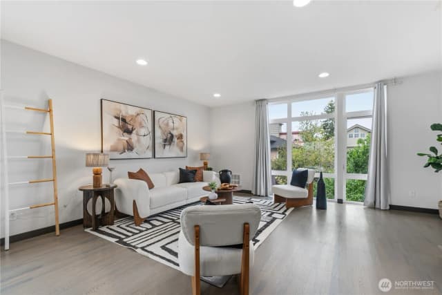 Property photo for 4419 B Corliss Avenue N, Seattle photo 5
