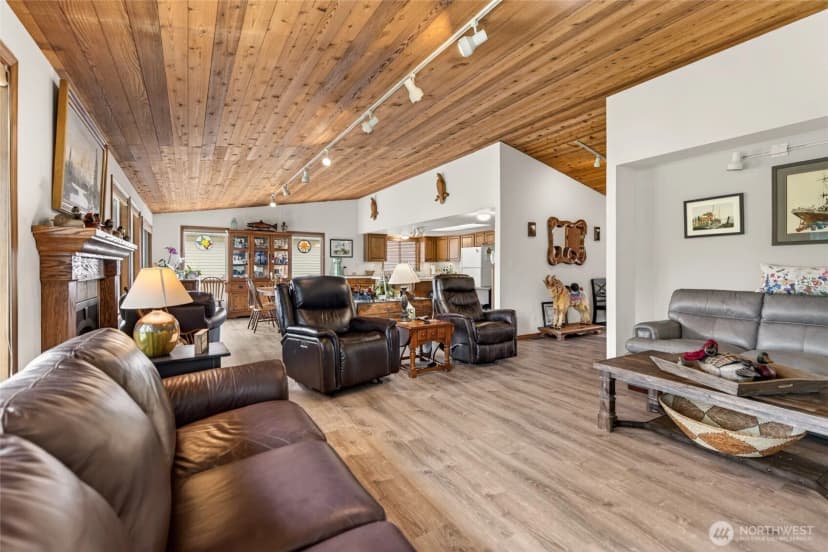 Property photo for 1211 314th Place, Ocean Park photo 12
