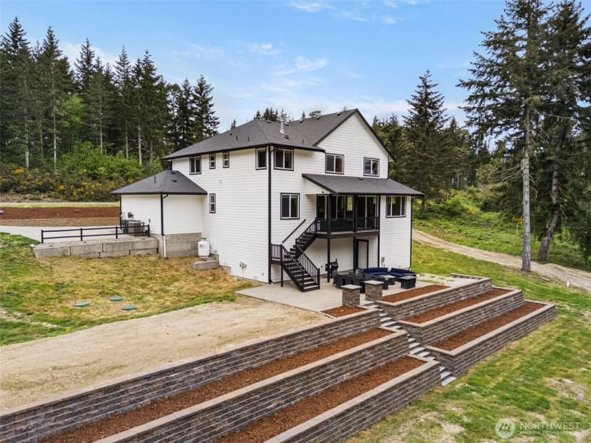 Property photo for 621 Tiedman Road Nw, Lakebay photo 32