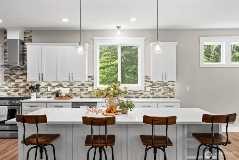 Property photo for 621 Tiedman Road Nw, Lakebay photo 9