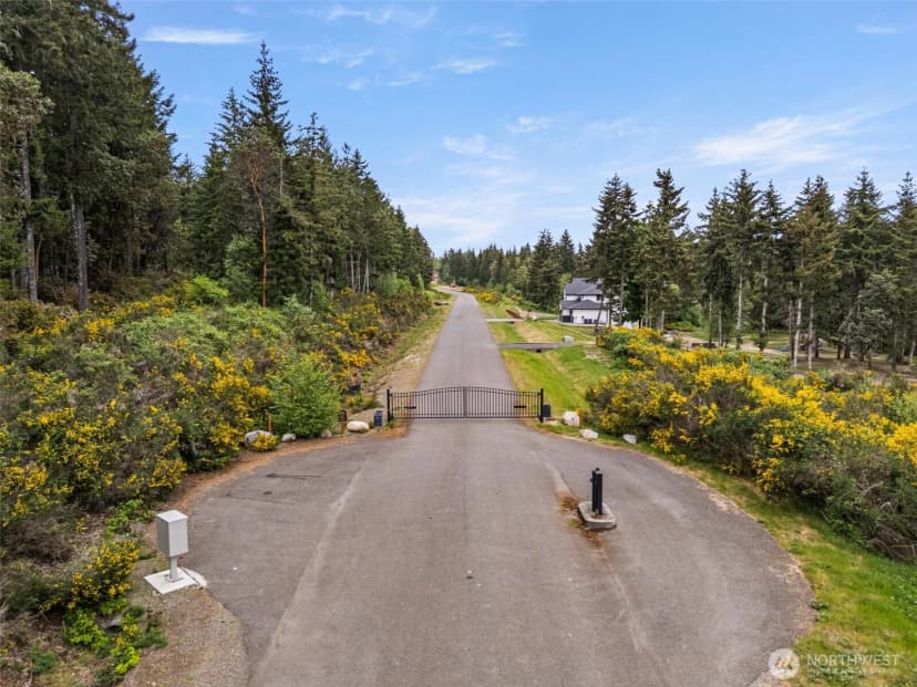 Property photo for 621 Tiedman Road Nw, Lakebay photo 38