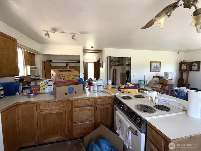 Property photo for 182 Kiwanis Road, Republic photo 4