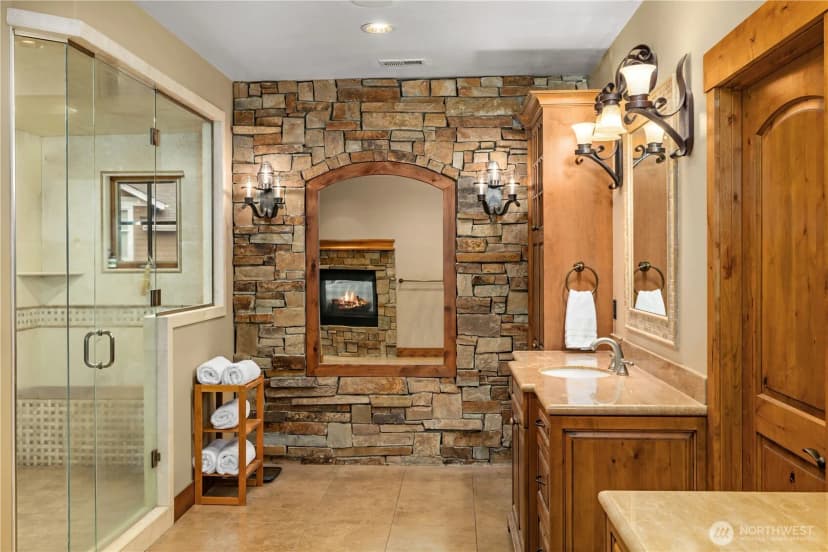 Property photo for 3607 E Lake Sammamish Shore Lane Ne, Sammamish photo 7